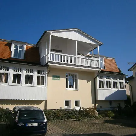 Strandnahe Mit Schwimmbad Im Haus, Liebeskind 80, *