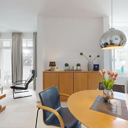 דירה Strandnahe Mit Schwimmbad Im Haus, Liebeskind 80, בינץ