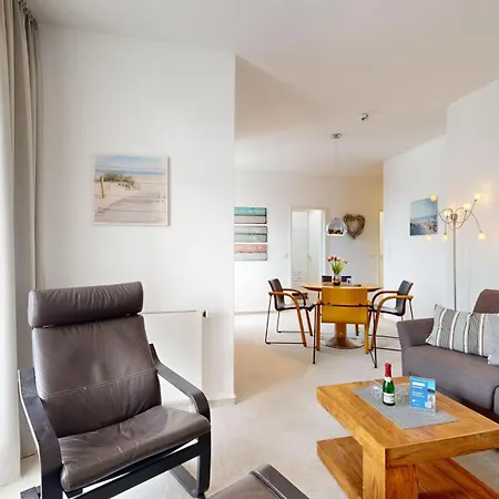 Apartment Strandnahe Mit Schwimmbad Im Haus, Liebeskind 80,
