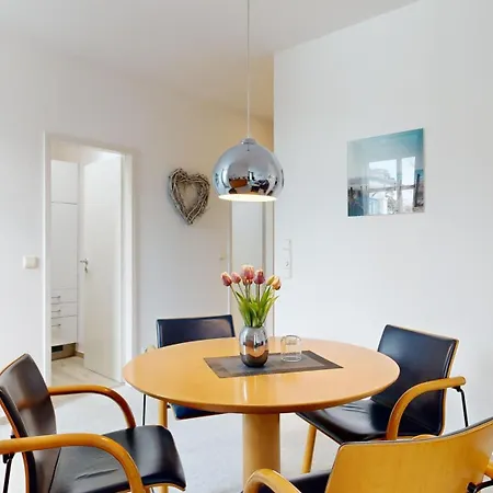 Strandnahe Mit Schwimmbad Im Haus, Liebeskind 80, Apartamento *