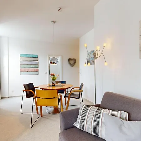 Apartmán Strandnahe Mit Schwimmbad Im Haus, Liebeskind 80, Binz