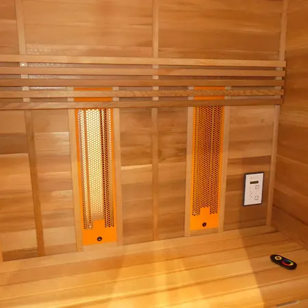 Strandnahe Mit Schwimmbad Im Haus, Liebeskind 80, Binz