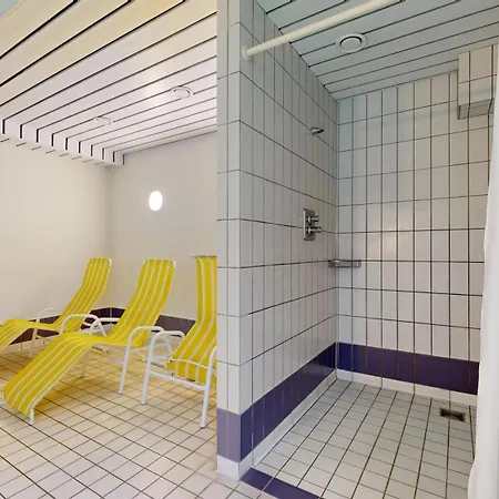 아파트 Strandnahe Mit Schwimmbad Im Haus, Liebeskind 80, *