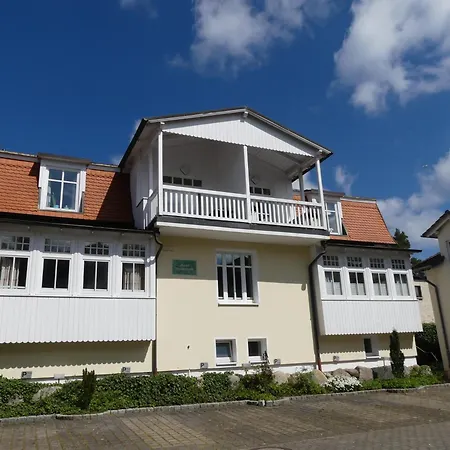 Strandnahe Mit Schwimmbad Im Haus, Liebeskind 80, Binz