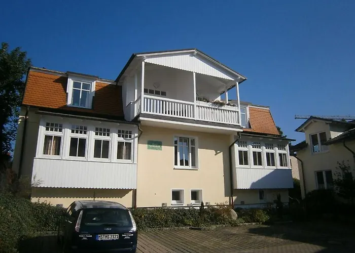 Strandnahe Mit Schwimmbad Im Haus, Liebeskind 80, *