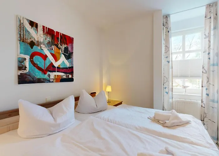 Strandnahe Mit Schwimmbad Im Haus, Liebeskind 80, Apartamento