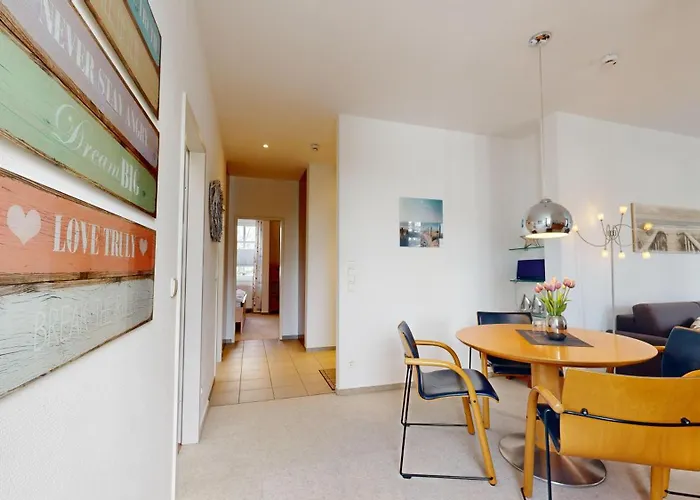 Strandnahe Mit Schwimmbad Im Haus, Liebeskind 80, Apartamento